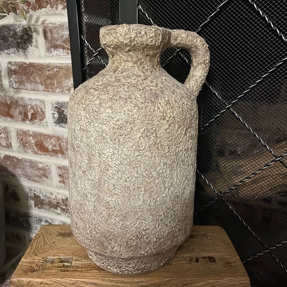 Handcrafted Age Inspired Vase - Picture 2 of 2